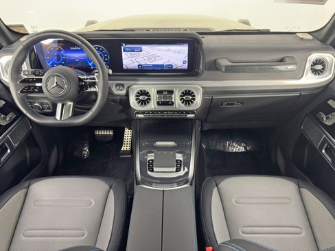 Used 2025 Mercedes-Benz G 580 w/ EQ Technology image 13