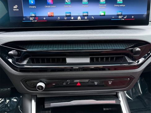 Certified 2025 BMW i4 xDrive40i w/ Premium Package image 28