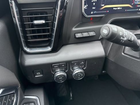 New 2026 GMC Sierra 3500 Denali w/ Denali Reserve Package AWD/4WD image 24