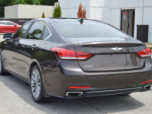 Used 2016 Hyundai Genesis 3.8 w/ Option Group 02 RWD image 4