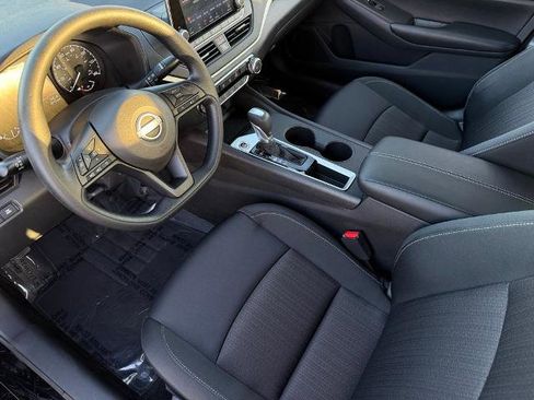 Certified 2025 Nissan Altima 2.5 S FWD image 15