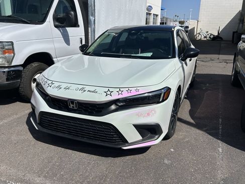 Used 2022 Honda Civic EX-L image 2