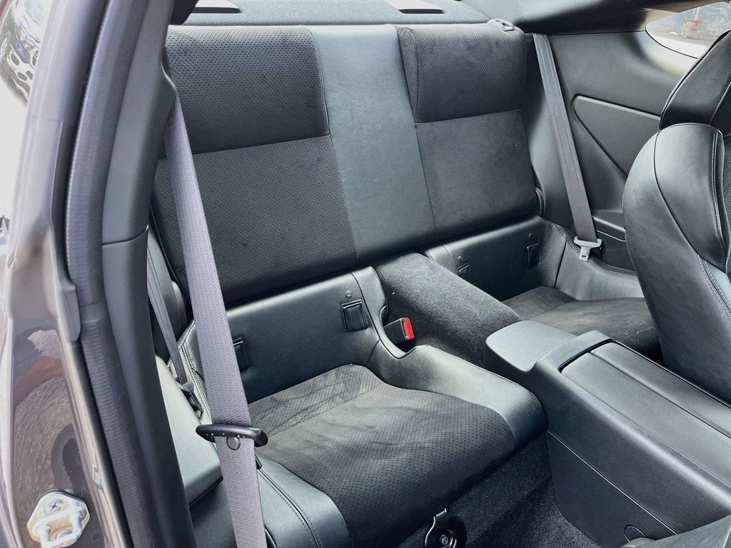 Used 2025 Toyota GR86 Premium w/ ALL Weather Mat Package (TMS) RWD image 25