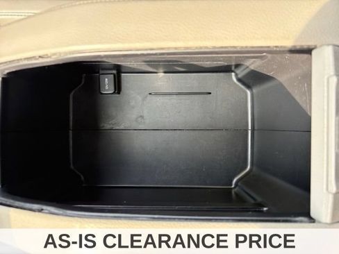 Used 2019 Toyota Highlander XLE AWD/4WD image 30
