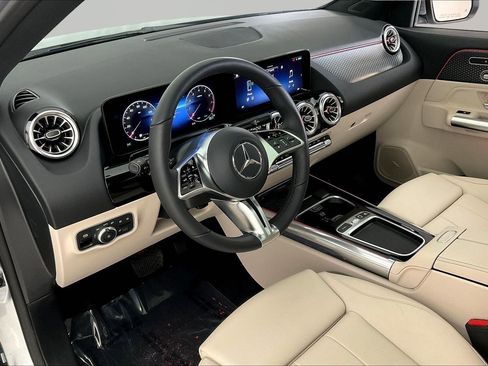Certified 2026 Mercedes-Benz GLA 250 4MATIC image 17