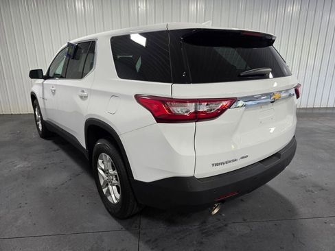 Used 2021 Chevrolet Traverse LS AWD/4WD image 3