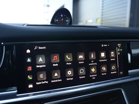 Certified 2023 Porsche Panamera image 22