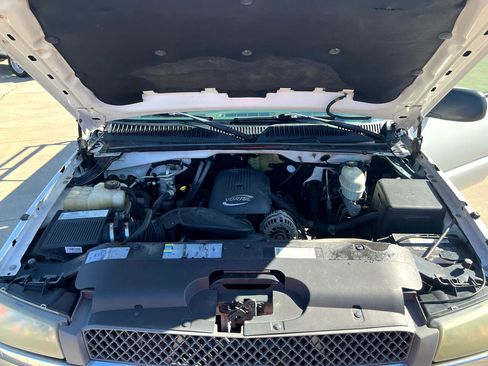 Used 2004 Chevrolet Silverado 2500 4x4 Regular Cab image 23