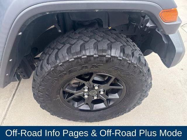 Used 2024 Jeep Wrangler Unlimited Sport AWD/4WD image 10