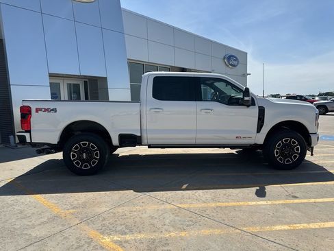 New 2026 Ford F250 Platinum AWD/4WD image 11