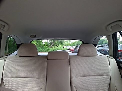 Used 2018 Subaru Outback 2.5i Premium AWD/4WD image 36