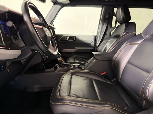 Used 2022 Ford Bronco Badlands AWD/4WD image 4