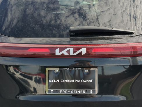 Certified 2024 Kia Seltos SX w/ SX Sunroof Package AWD/4WD image 13