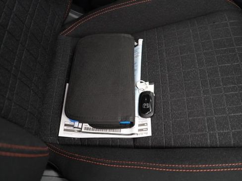 Used 2024 Honda HR-V Sport image 69