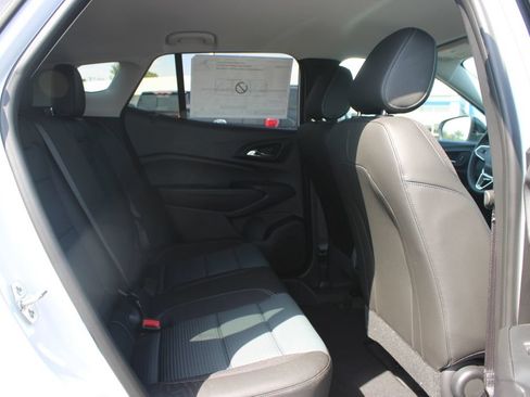 New 2026 Chevrolet Trax LT w/ Driver Confidence Package FWD image 31