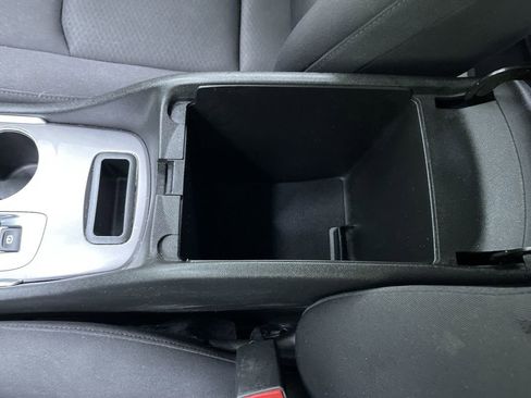 Used 2023 Chevrolet Malibu LT image 24