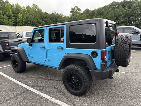 Used 2018 Jeep Wrangler Unlimited Sport S AWD/4WD image 19