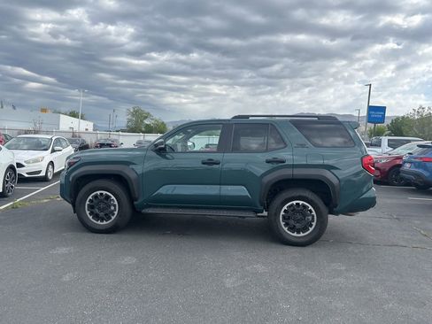 Used 2025 Toyota 4Runner TRD Off-Road Premium image 8