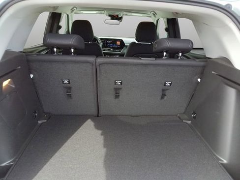 New 2026 Chevrolet TrailBlazer LT w/ Convenience Package AWD/4WD image 18