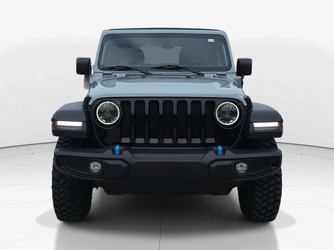 Used 2023 Jeep Wrangler Unlimited w/ Sun & Screen Package image 11