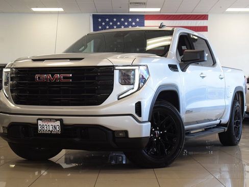 Used 2022 GMC Sierra 1500 Elevation RWD image 3