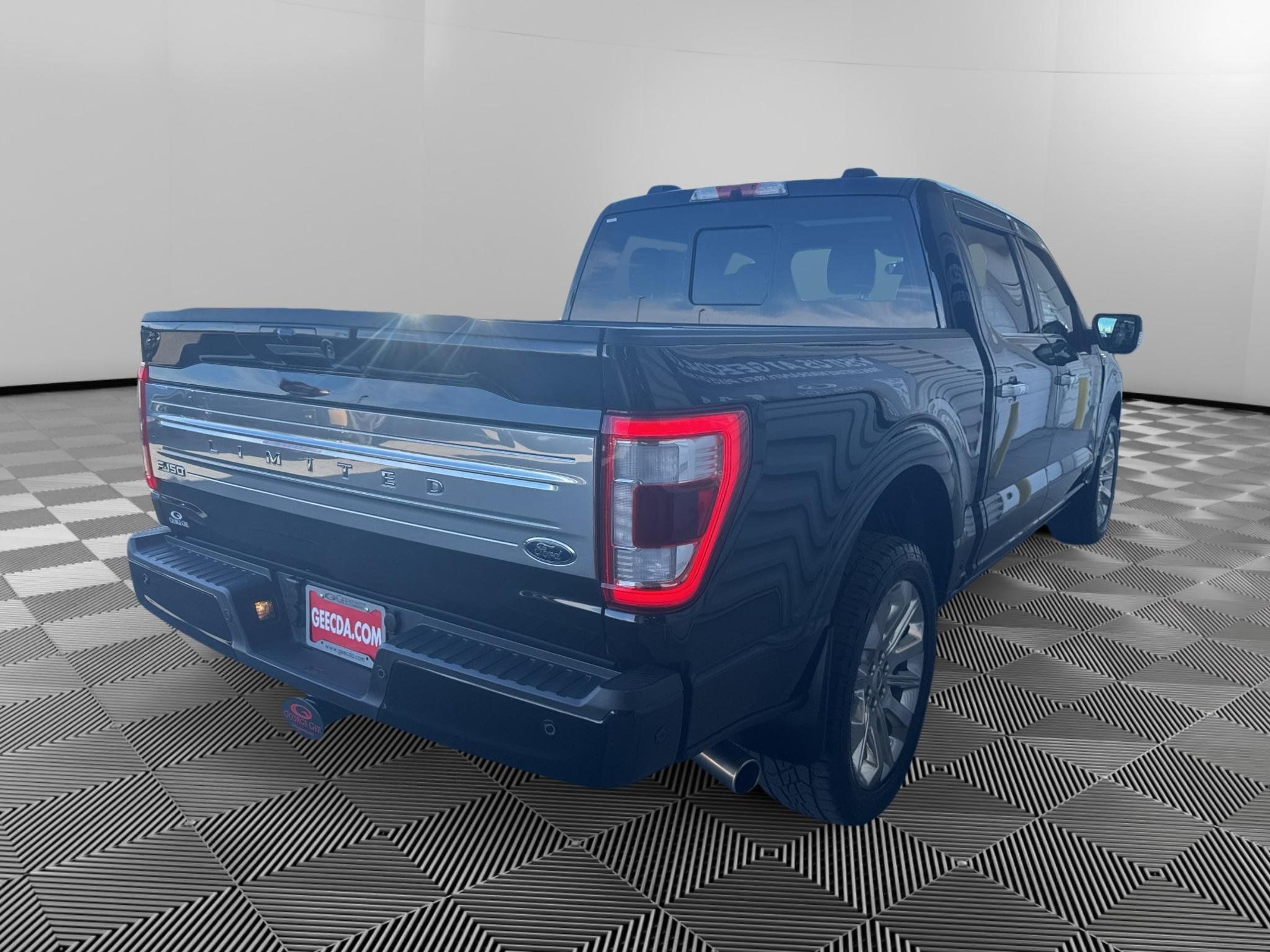 Used 2022 Ford F150 Limited AWD/4WD image 4