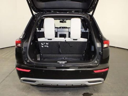 Used 2024 Mitsubishi Outlander SEL image 14