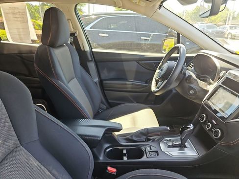 Used 2022 Subaru Crosstrek 2.0i Premium w/ Popular Package #2 AWD/4WD image 8