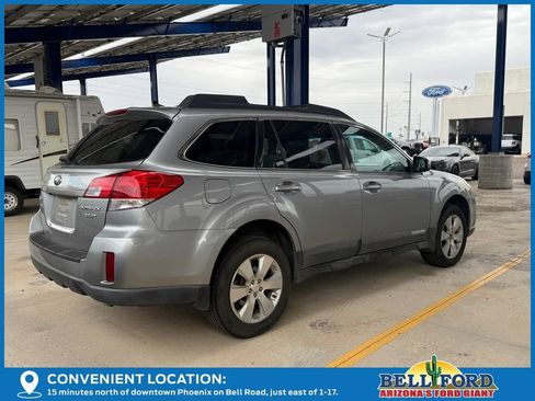 Used 2011 Subaru Outback 3.6R Premium AWD/4WD image 4