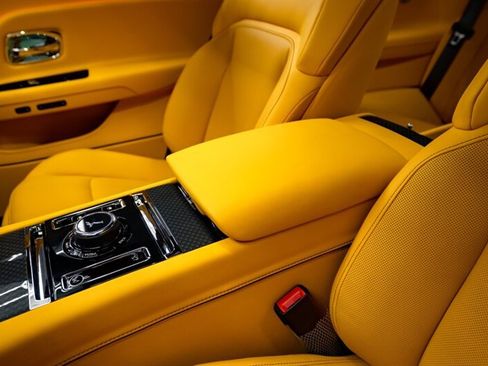 Used 2025 Rolls-Royce Spectre Black Badge w/ Spectre Enhancement Package image 18