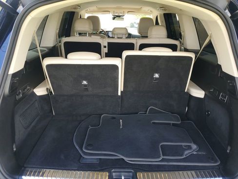 Used 2022 Mercedes-Benz GLS 450 4MATIC image 15