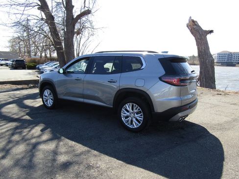 Used 2025 GMC Acadia Elevation w/ Elevation Premium Package image 45