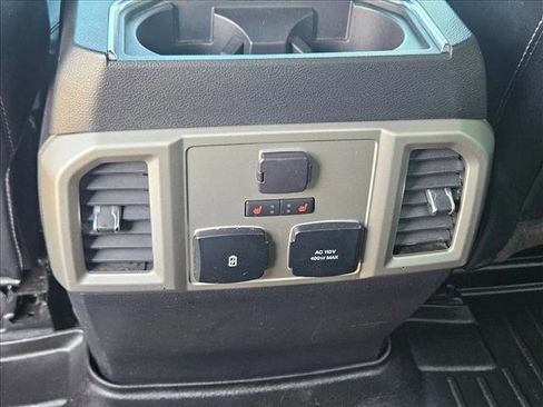 Used 2019 Ford F150 Lariat w/ Equipment Group 502A Luxury AWD/4WD image 19