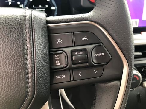 New 2025 Toyota 4Runner TRD Off-Road Premium image 9