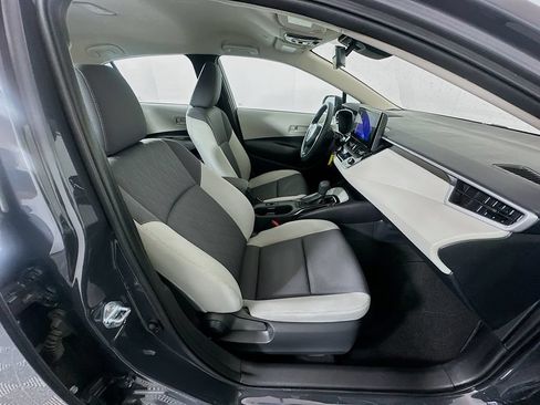 Certified 2025 Toyota Corolla LE FWD image 27
