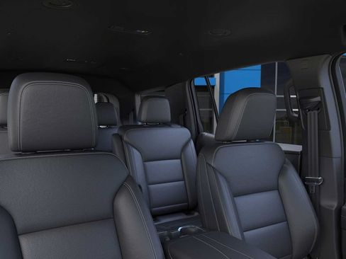Used 2026 Chevrolet Traverse LT w/ Midnight/Sport Edition AWD/4WD image 24