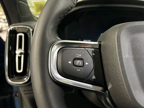 Certified 2023 Volvo XC40 Recharge Plus image 13