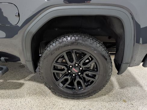 Used 2026 GMC Sierra 1500 Elevation w/ Preferred Package AWD/4WD image 11
