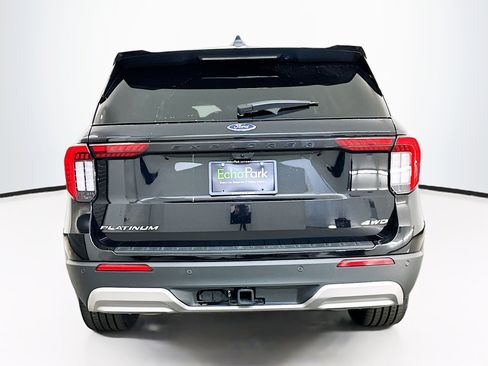 Used 2025 Ford Explorer Platinum w/ LUX Leather Package image 7