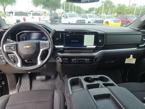 Used 2024 Chevrolet Silverado 2500 LT w/ Texas Edition AWD/4WD image 19