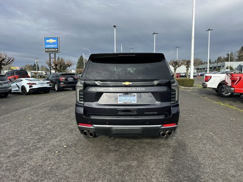 Certified 2025 Chevrolet Suburban Premier image 4