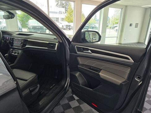 Used 2023 Volkswagen Atlas SE w/ Panoramic Sunroof Package AWD/4WD image 42