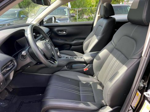 Used 2023 Honda HR-V EX-L image 13