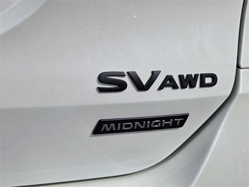 Used 2018 Nissan Rogue SV image 13