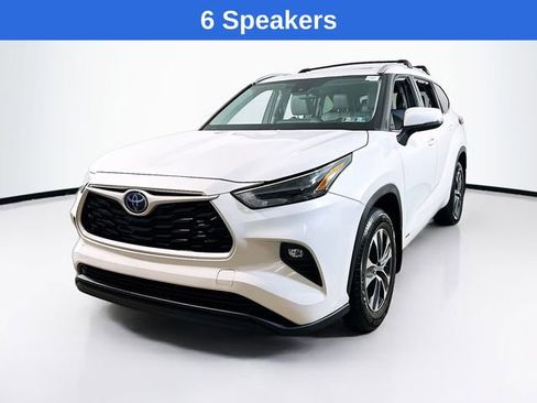 Used 2022 Toyota Highlander XLE image 4
