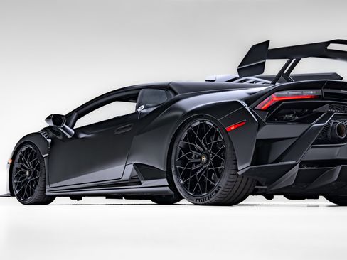 Used 2022 Lamborghini Huracan STO image 54