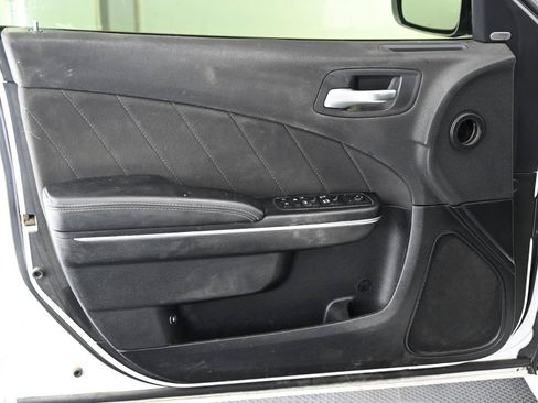Used 2017 Dodge Charger R/T RWD image 16