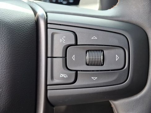 Used 2025 GMC Sierra 1500 AT4 w/ AT4 Premium Package AWD/4WD image 20