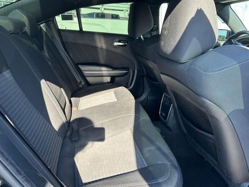Used 2019 Dodge Charger R/T RWD image 18