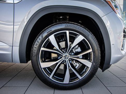 New 2026 Volkswagen Atlas Cross Sport SEL Premium R-Line AWD/4WD image 5
